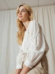 Romantic Shirt - Crudo AD225