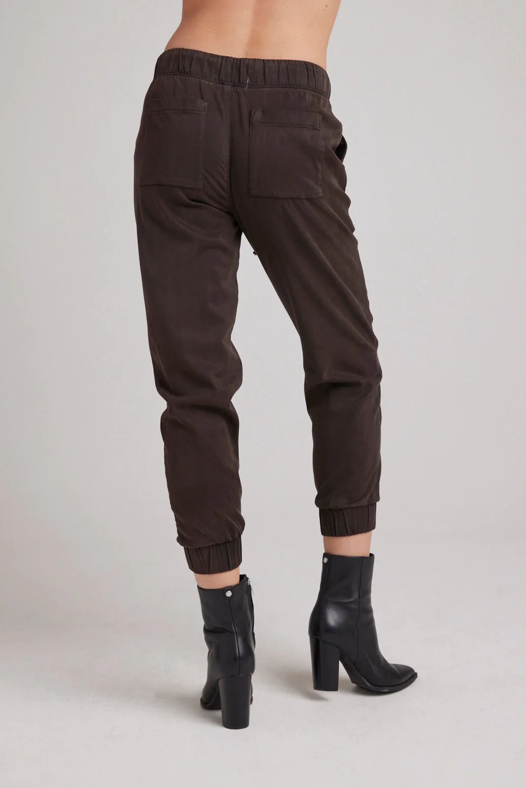 Quartz Brown || Pocket Jogger
