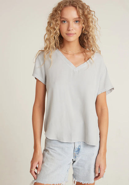 Foggy Sky || V Neck Tee